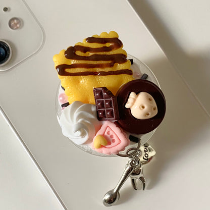 𝘤𝘩𝘰𝘤𝘰 𝘥𝘦𝘭𝘪𝘨𝘩𝘵 phone grip