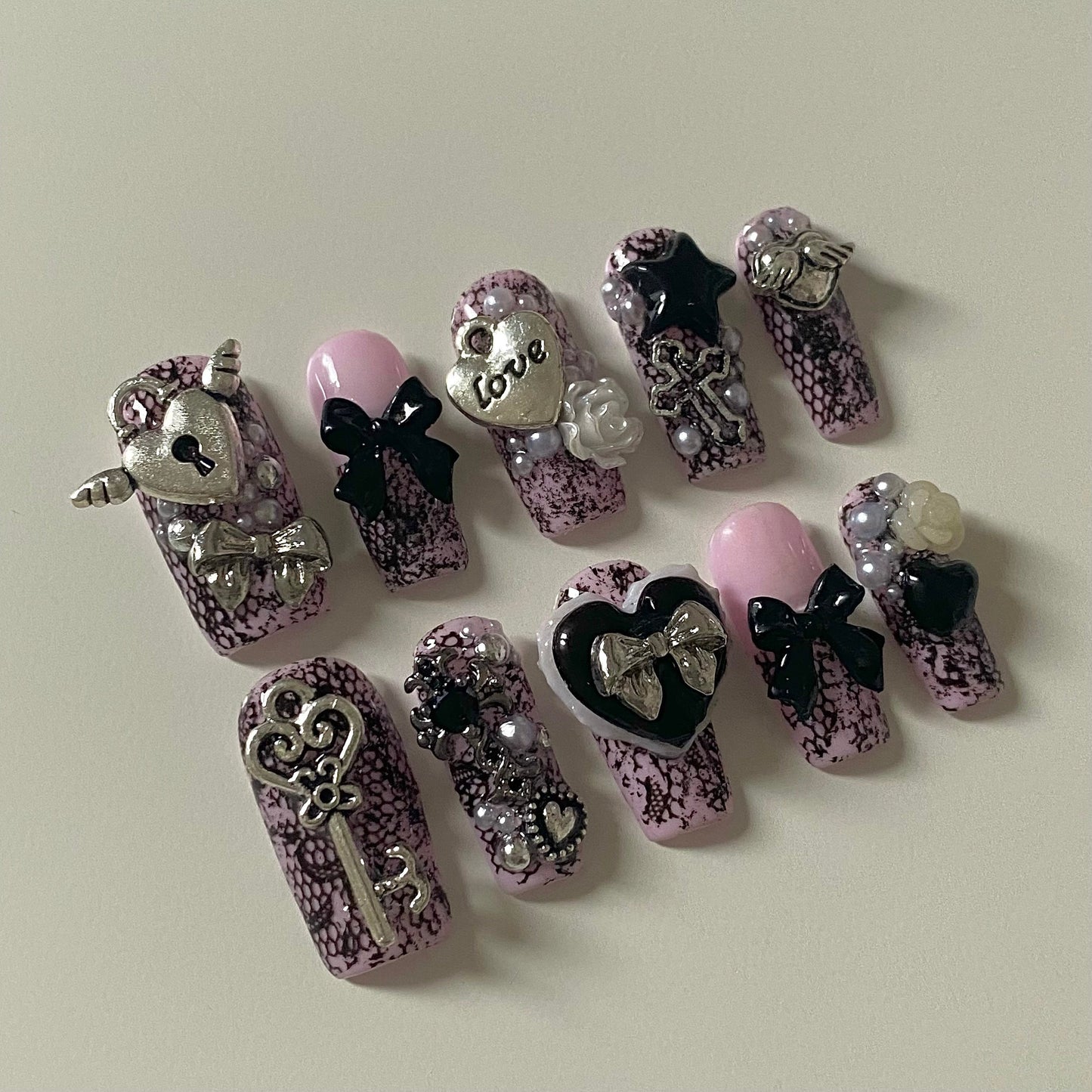Dark Romance in Pink set  ˚୨୧₊♱